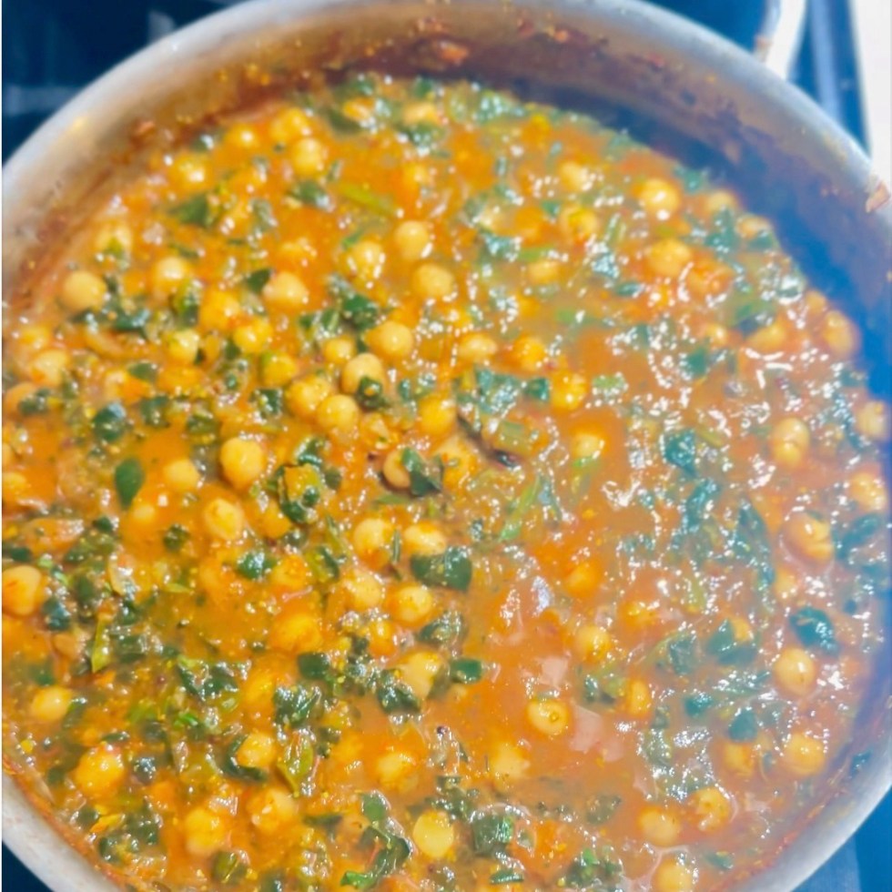 Chickpea Masala with Spinach and coconut milk